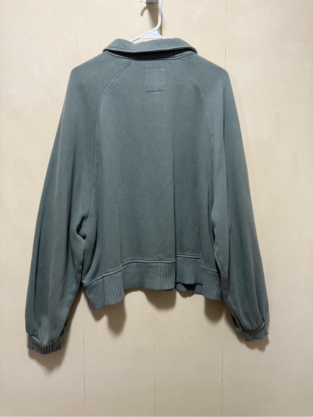 Aerie 1/2 Snap-Front Sage Green Oversized Crop Slouch Sweatshirt Sz XL - Picture 6 of 9